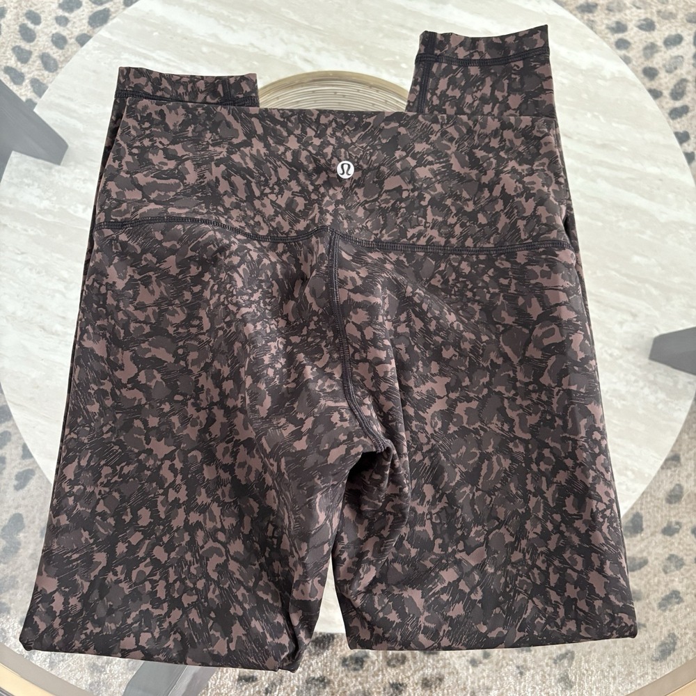 Lululemon Women's Wild Thing Camo Brown Earth Multi High-Rise Tight 25" SzL - Picture 5 of 9